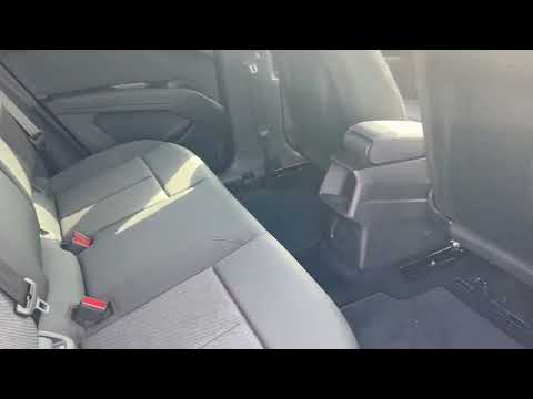 Audi Q4 E-tron Advance 40 - Image 2