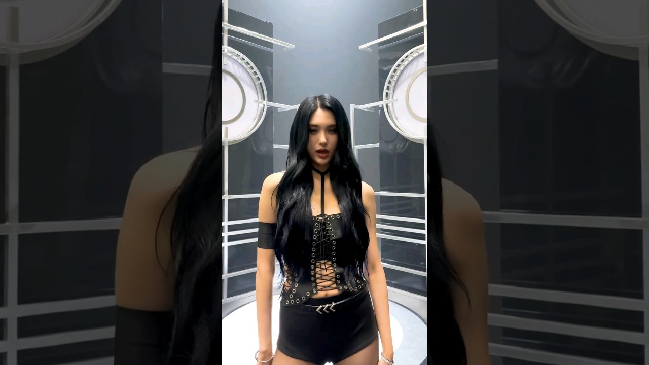 #everglow AISHA 😎💞 #idol #shorts #slay #kpop