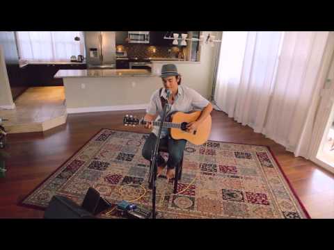 Alx Kawakami - Paint My Dreams (HiSessions.com Acoustic Live!)