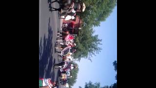 preview picture of video 'Un poco del Desfile de 5 de Mayo Delano, Ca 2013'