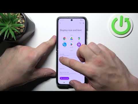 How to Find and Manage Display Settings on Motorola Razr 40?