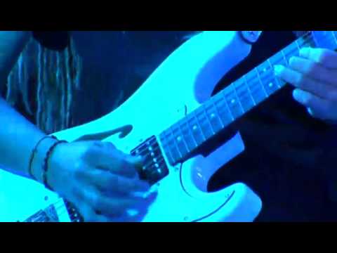 Voor aanvang (extra opname): The Wild Things - Thinking about you - 25-10-2010