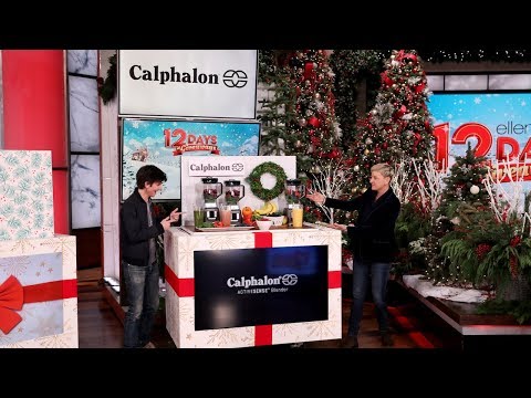 ティグ・ノータロ＆エレン、12日間の3日目はホットなガジェットを披露 (Tig Notaro & Ellen Show Off Hot Gadgets for Day 3 of 12 Days)