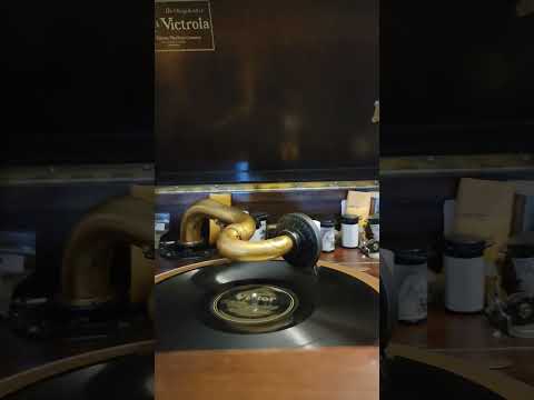 Washington & Lee Swing - Meyer Davis Le Paradis Band Victor Records #19526 1924