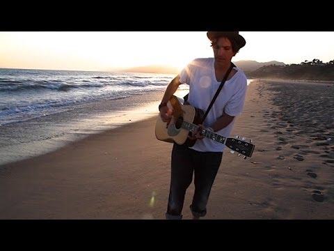 Matthew Moon- Chasing The Sun (Official Video)