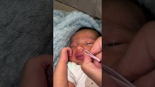 baby boogers😪 booger removal baby😝 More newborn boogie monsters 👀 He was doing too much for this one