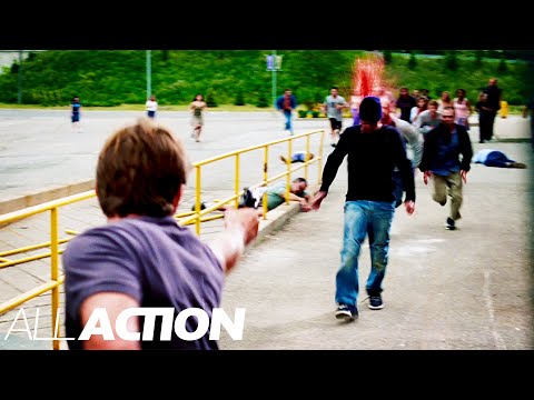 Escape To The Shopping Mall | Dawn Of The Dead (2004) | All Action