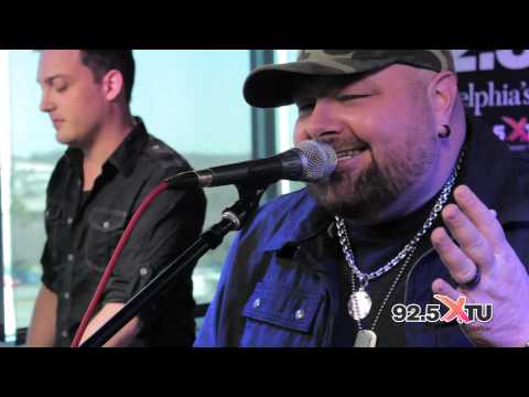 Joe Bachman Performs Lookatchu