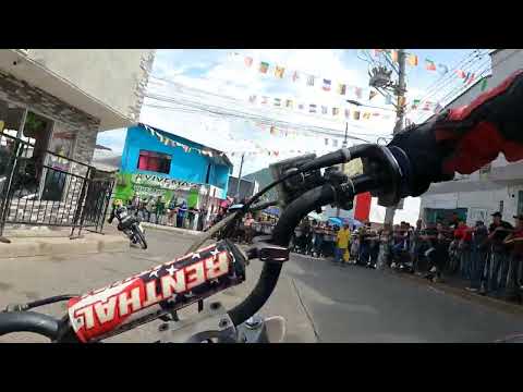 Carrera categoría Ax circuito callejero Supia Caldas. 