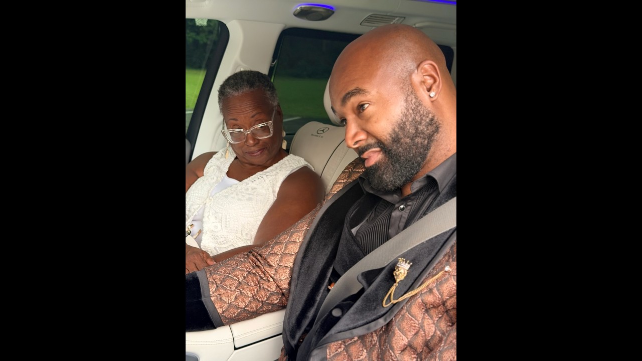 When Grandma tells Mike to shoot his shot in the name of the lord!