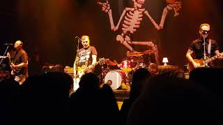 Social Distortion - When the Angels Sing [Live]