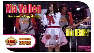 VIA VALLEN&#39; .. Cover SAGGYDOG - SAYIDAN | MANTAFFF ... (Live Konser Yogyakarta 11 September 2013)
