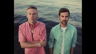 Macklemore &amp; Ryan Lewis- Ten Thousand Hours (HQ)