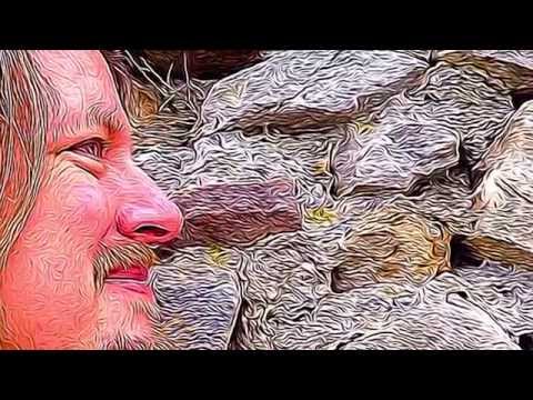 An Scéalaí~The Storyteller