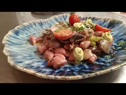 Da provare! #Gnocchi rossi con asparagi e vongole
