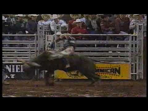 Bubba Dunn vs Moody Blues - 96 PBR Guthrie (86 pts)