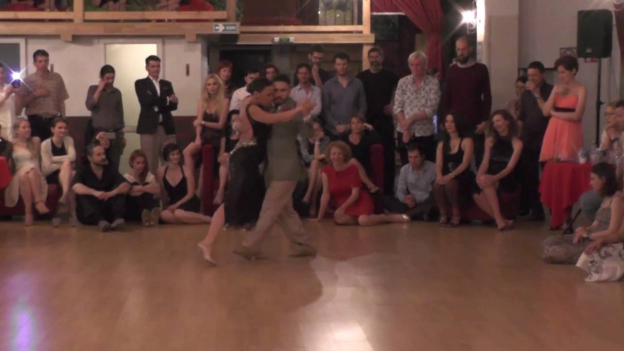 Virginia Pandolfi y Jonatan Aguero White Tango Nights 2016 1/5