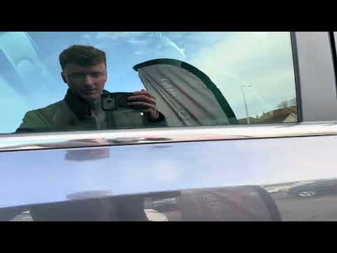 Kia Sportage 1.7 D MANUAL PLATINUM 5DR - HIGH SPEC - Image 2