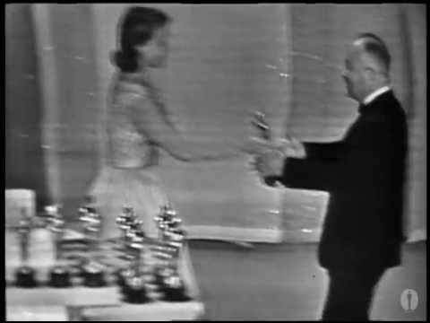 Gigi Wins Best Picture: 1959 Oscars