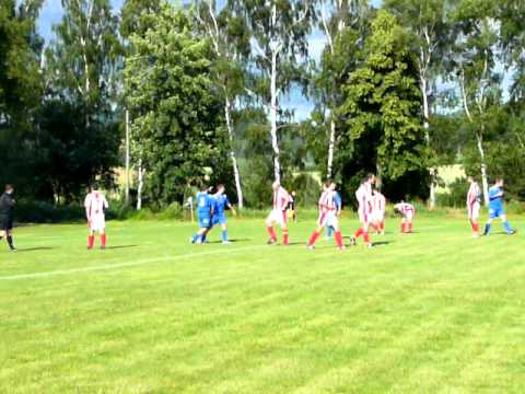 Fotbalový zápas DVOREC vs. ŽÁKAVA (19. června 2011) třetí penalta