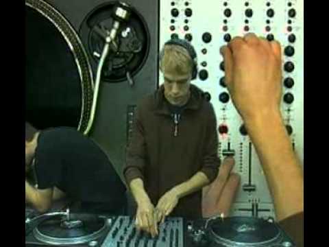 Julio-b and Losardo - RTS.FM.110909