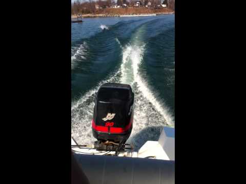 1995 17' Mako - Four Stroke engine running