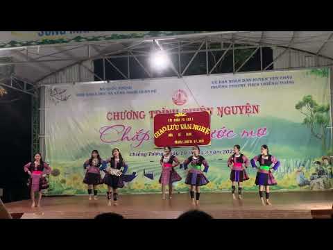 Múa bài :Ib  Xyoos :Gái Lóng phiêng ( bản Pakha 1 )