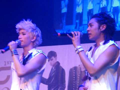 U-kiss sing end of the road. (HD) fc 1/2