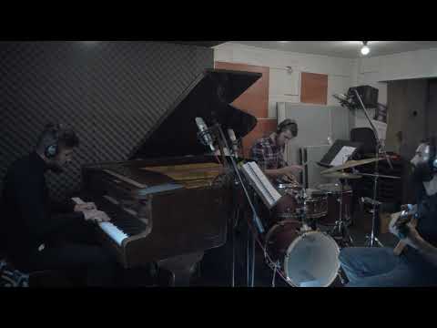 Evi Mladenov - Au Privave