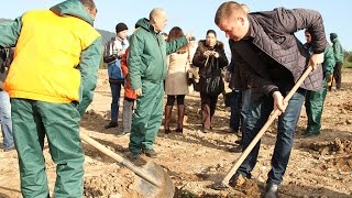 preview picture of video 'Залесяване до ромския квартал Лозенец в Стара Загора'