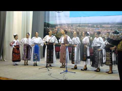 Grupul ,,Fetele de la Costei,,
