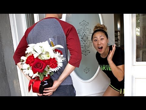 MY SECRET CRUSH GOT ME FLOWERS!! Video