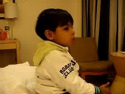 Pradyumn singing birthday song for him