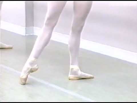 Vaganova Method | Lessons with Galina Mezentseva 2 (by Peggy Willis-Aarnio) | Ballet
