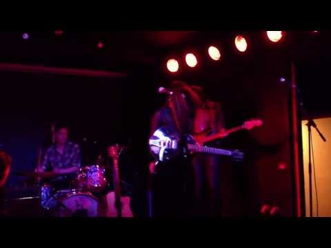 Candice Gordon - Cannibal Love (Live at The Workman's Club)