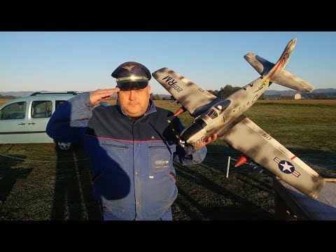 Durafly A-1 Skyraider w/flaps/retracts/lights/gear doors 1100mm PNF Maiden flight