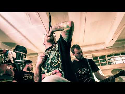 mynoir - Control (live)