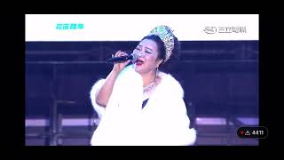 [問卦] 白冰冰過年節目唱idol如何？