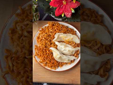 Ramen with Dumplings || Best Combo #ramen #momos #dumpldumpling