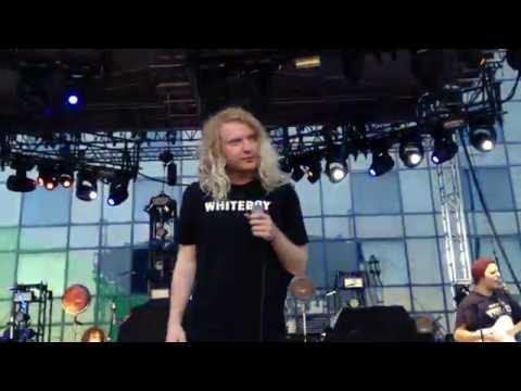 The Orwells, They Put A Body In The Bayou (Live), 07.15.2016, Council Bluffs IA