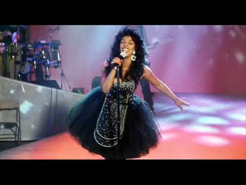 Donna Summer - On The Radio - Valle De Écija - San Carlos Écija - Guatemala CA.