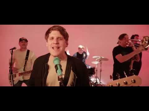 Millington "Hollywood" (Official Music Video)