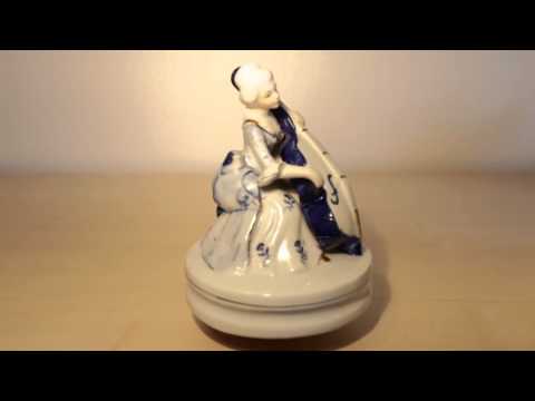 Porzellan-Spieluhr "Dame mit Cello"