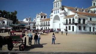 preview picture of video 'El Rocio - Ermita y Marisma'