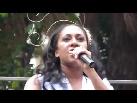 Alexa Marrie na Banda do Fuxico