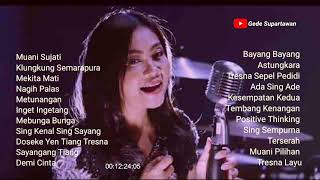 Download lagu Tembang Terbaik Ayu Saraswati mp3