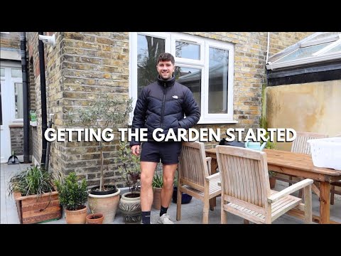 STARTING WORK ON THE GARDEN | THIS IS GOING TO BE A BIG PROJECT | VLOG