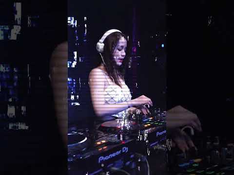 DJ VEENA OMNI CLUB SHOW "STAY" REMIX
