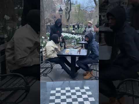 Pistons BTS- Can you tell we like chess? 😅 @ShaEk