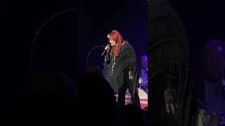 Wynonna tells off fan 12/19 pt 2
